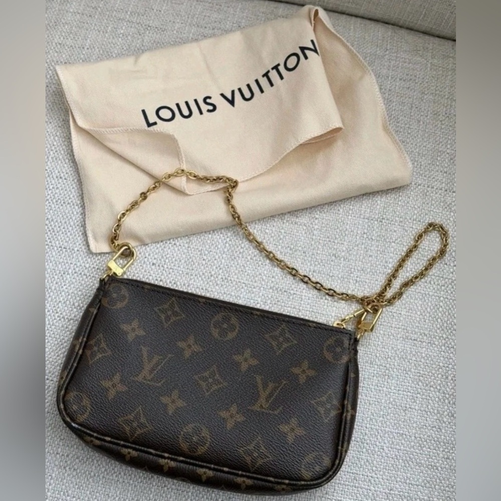 🔥Louis Vuitton Multi Pochette Accessoires Pouch Monogram Canvas Small Authentic🔥 - Picture 2 of 8
